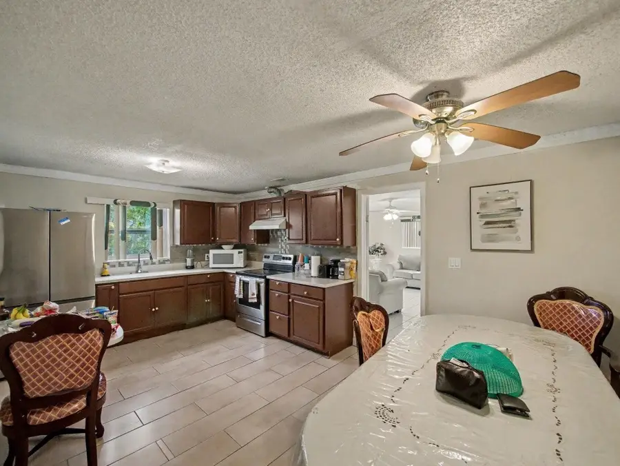 5043 Marcia Place, West Palm Beach, FL 33407 - #3