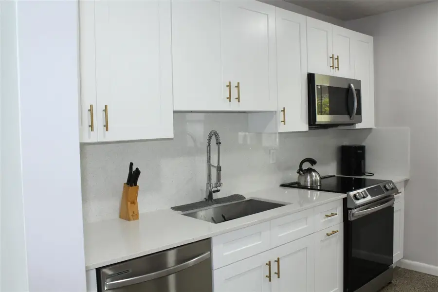 5971 NE 5th Terrace, Fort Lauderdale, FL 33334 - #3