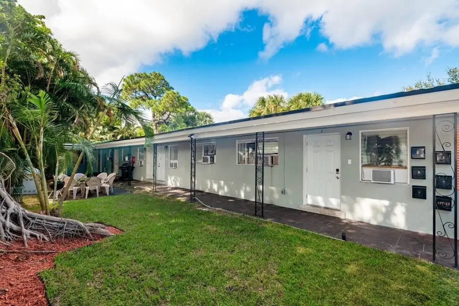 1017 NE 14th Avenue, Fort Lauderdale, FL 33304 - #2