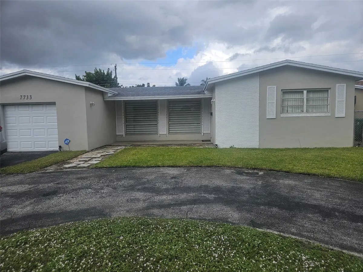 7733 Embassy Boulevard, Miramar, FL 33023 - #1