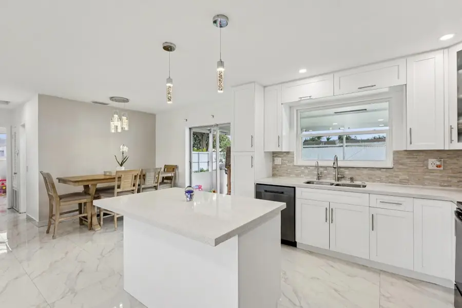 8700 NW 11th Street, Pembroke Pines, FL 33024 - #2