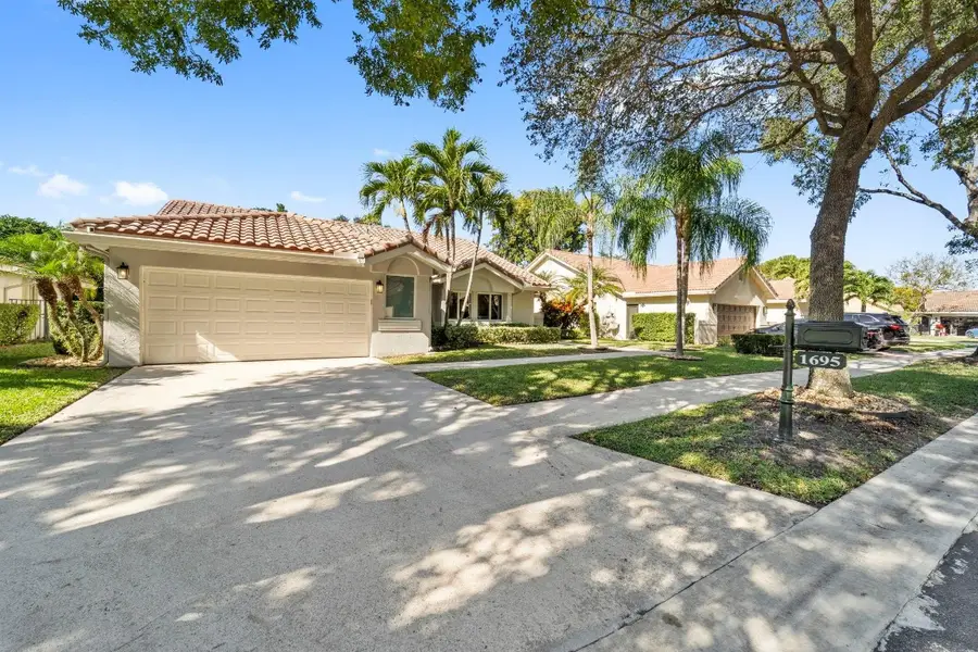 1695 Lakeshore Circle, Weston, FL 33326 - #3