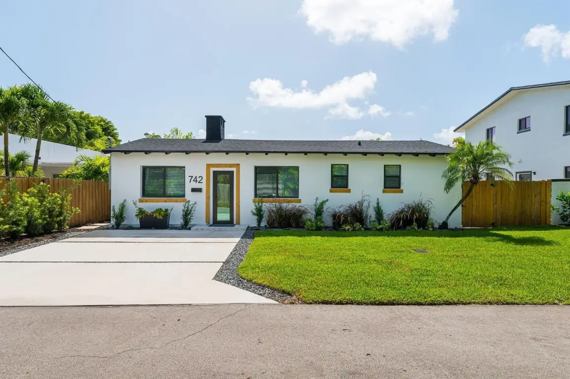742 NE 17th Avenue, Fort Lauderdale, FL 33304 - #1