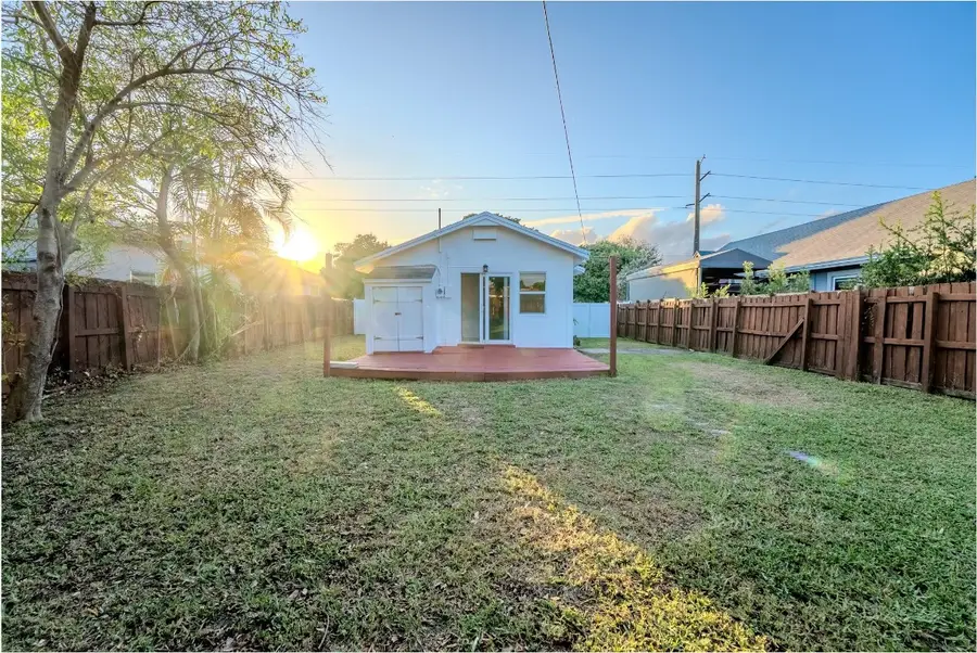 521 S 24th Avenue, Hollywood, FL 33020 - #3