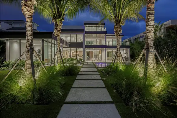 119 N Gordon Road, Fort Lauderdale, FL 33301