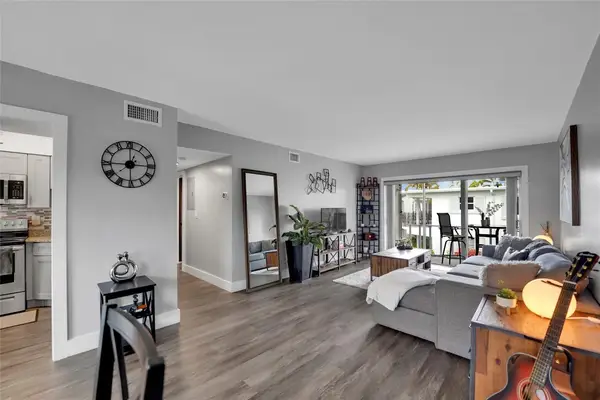 2161 NE 42nd Court #215, Deerfield Beach, FL 33064