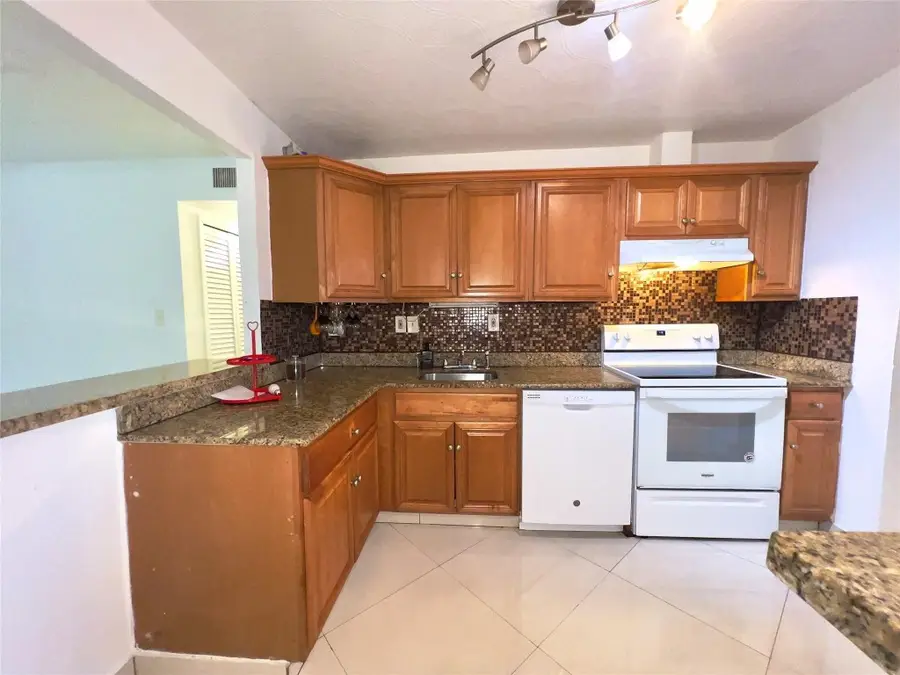 1021 NW 45th Street #4, Deerfield Beach, FL 33064 - #2