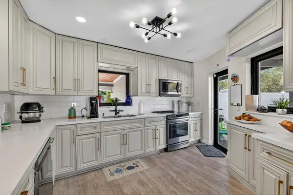 2601 NE 8th Court, Pompano Beach, FL 33062