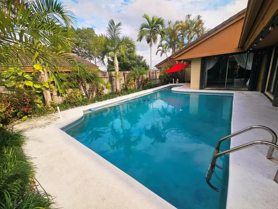 19975 NE 10th Place Way, Miami, FL 33179 - #2