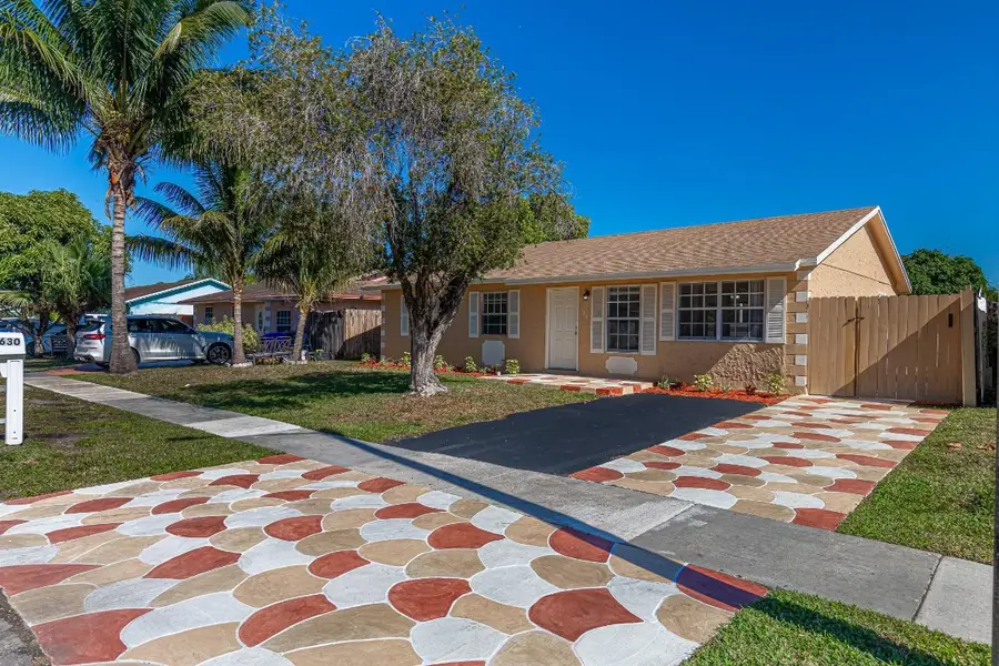 630 SW 81st Terrace, North Lauderdale, FL 33068 - #2