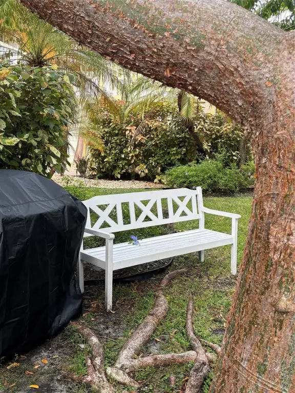 811 NE 14th Place #6, Fort Lauderdale, FL 33304 - #2