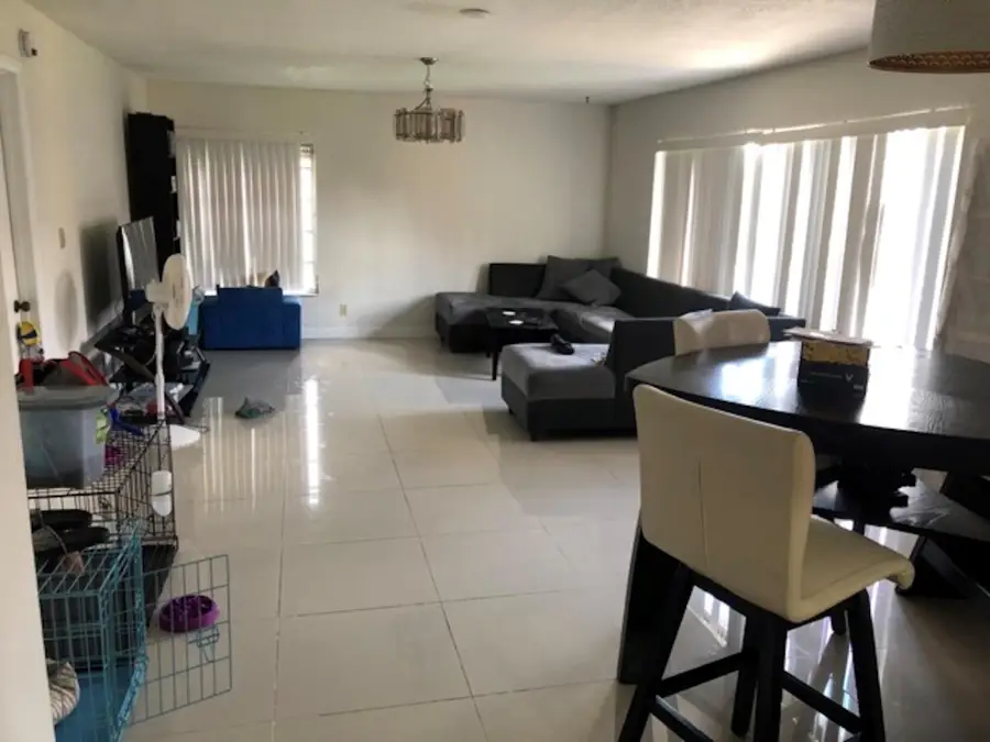 430 Commodore Drive #310, Plantation, FL 33325 - #3