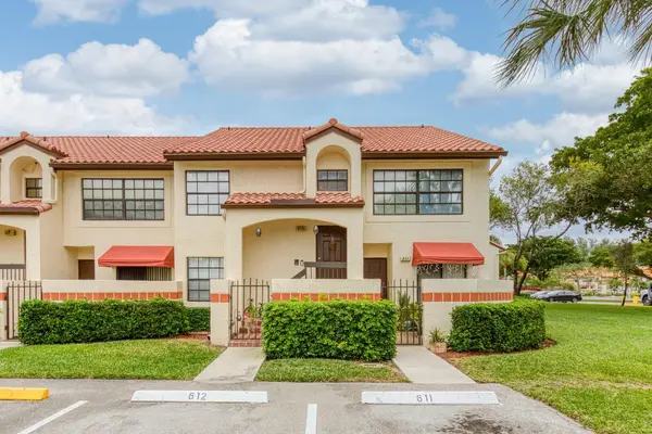 612 Freedom Court #612, Deerfield Beach, FL 33442