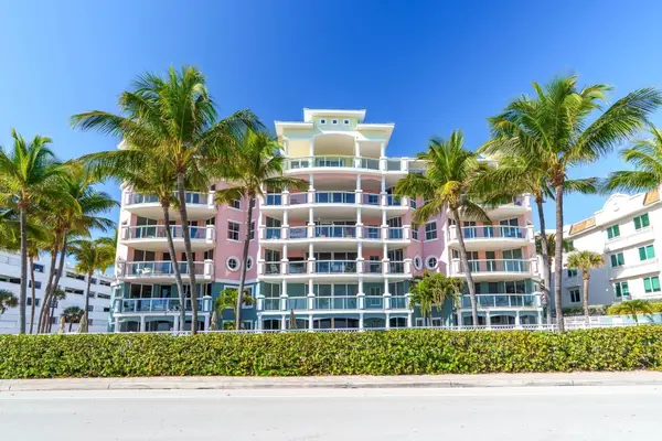 2051 SE 3rd Street #203, Deerfield Beach, FL 33441