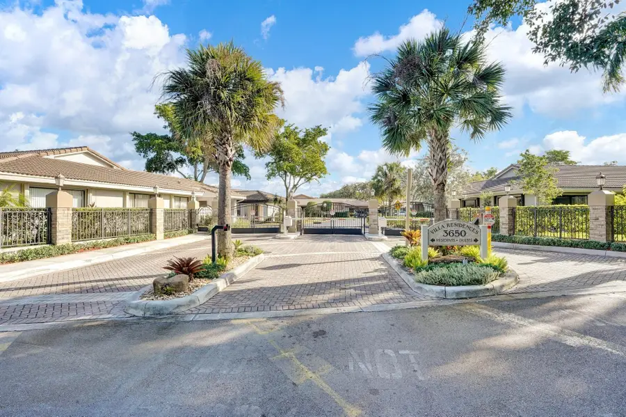 3650 N 36th Avenue #51, Hollywood, FL 33021 - #2