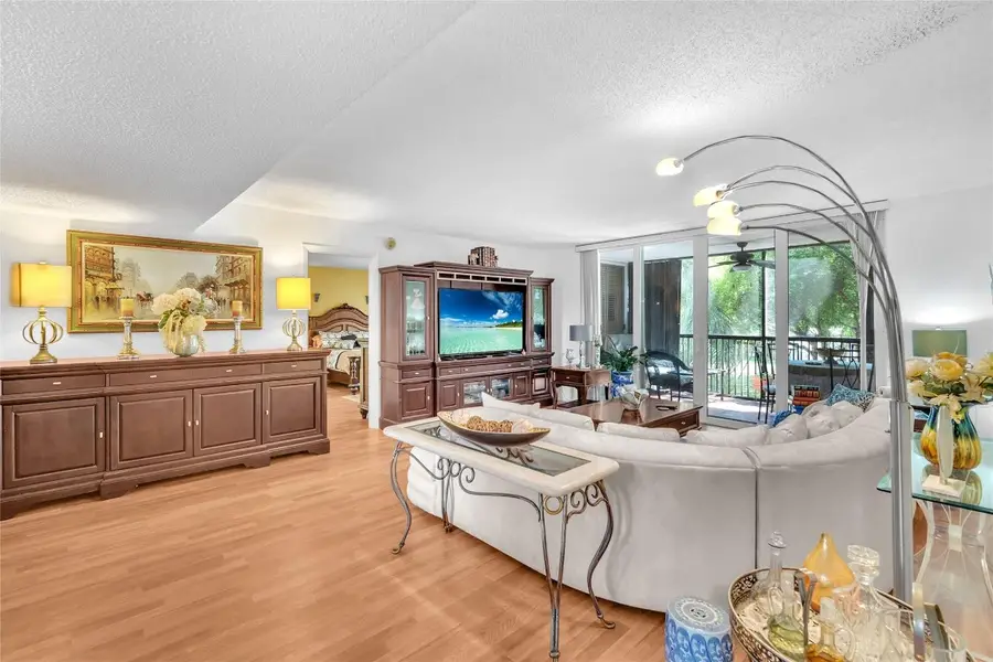 3910 Inverrary Boulevard #308-b, Lauderhill, FL 33319 - #3