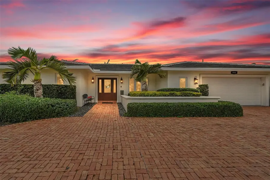 4221 NE 26th Avenue, Lighthouse Point, FL 33064 - #3