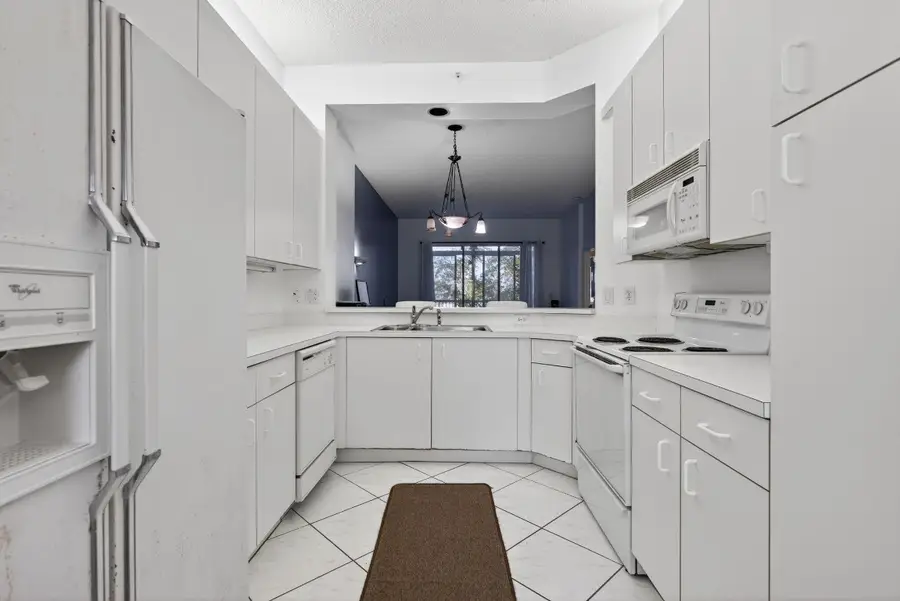 9575 Weldon Circle #Apt C413, Tamarac, FL 33321 - #3