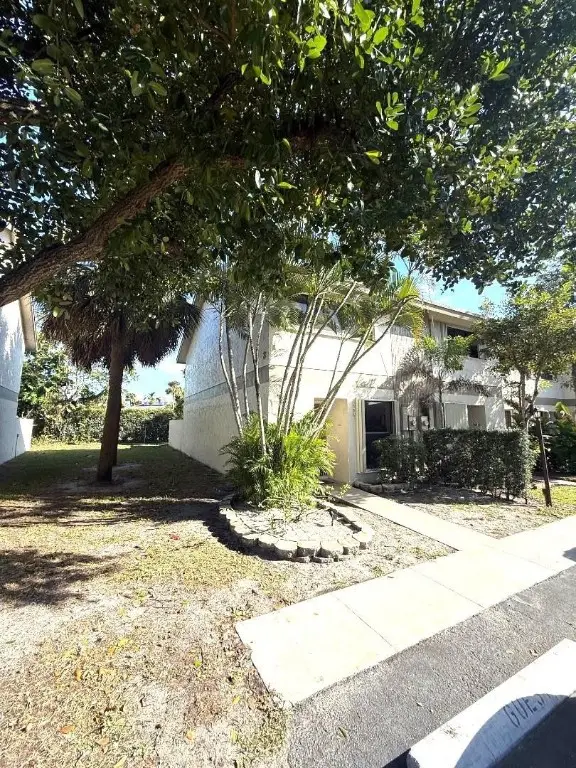 3070 S Oakland Forest Drive #306, Oakland Park, FL 33309 - #2