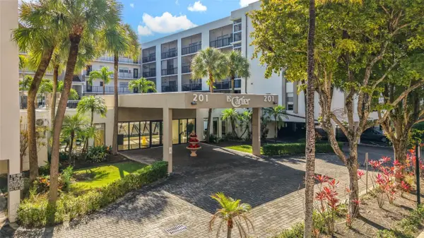 201 178th Drive #218, Sunny Isles Beach, FL 33160