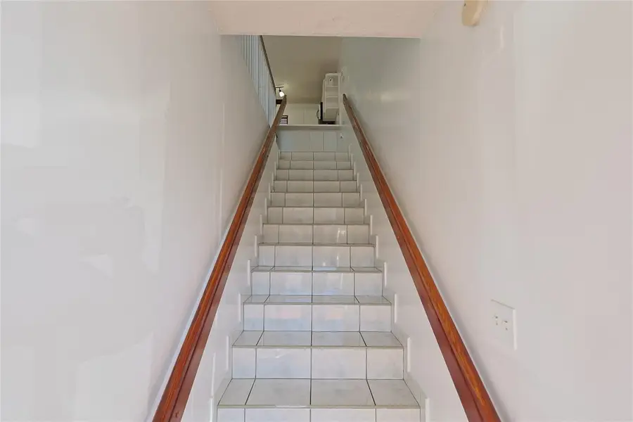 3250 W 70th Street #202, Hialeah, FL 33018 - #3