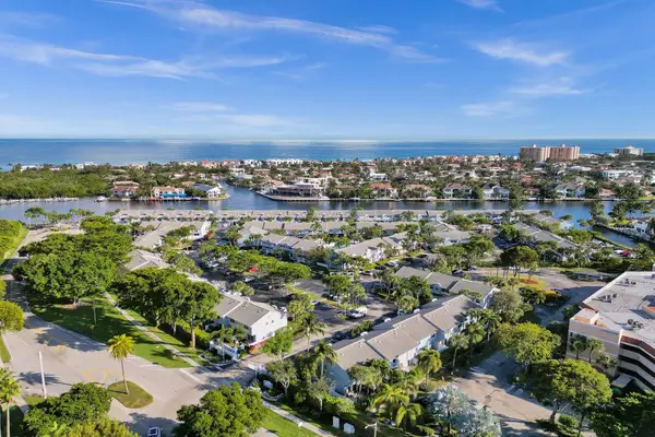 1010 E Jeffery Street, Boca Raton, FL 33487