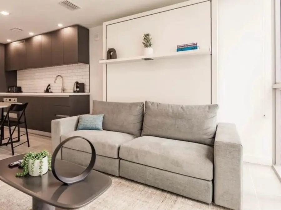 227 NE 2 Nd #2801, Miami, FL 33132 - #2