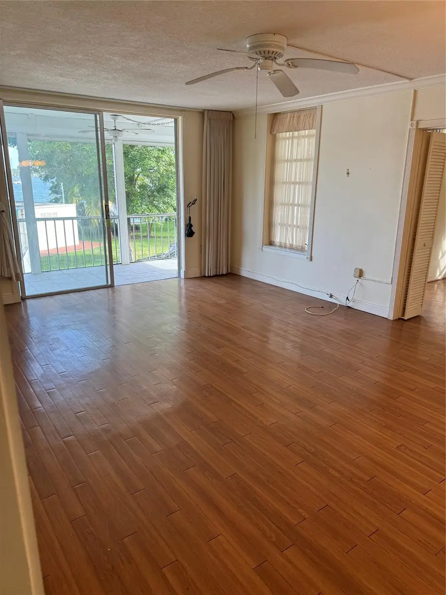 2910 Point Drive #M214, Aventura, FL 33160 - #3