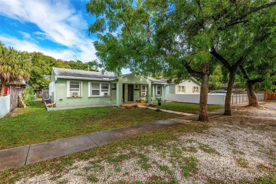 224 SW 15th Street, Dania Beach, FL 33004 - #3