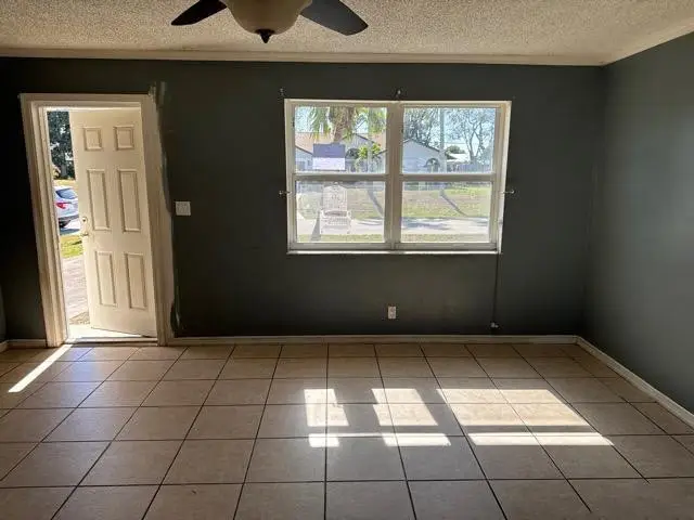 321 NE Genesee Avenue, Port Saint Lucie, FL 34983 - #2