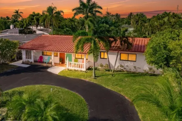 245 N Tradewinds Avenue, Fort Lauderdale, FL 33308