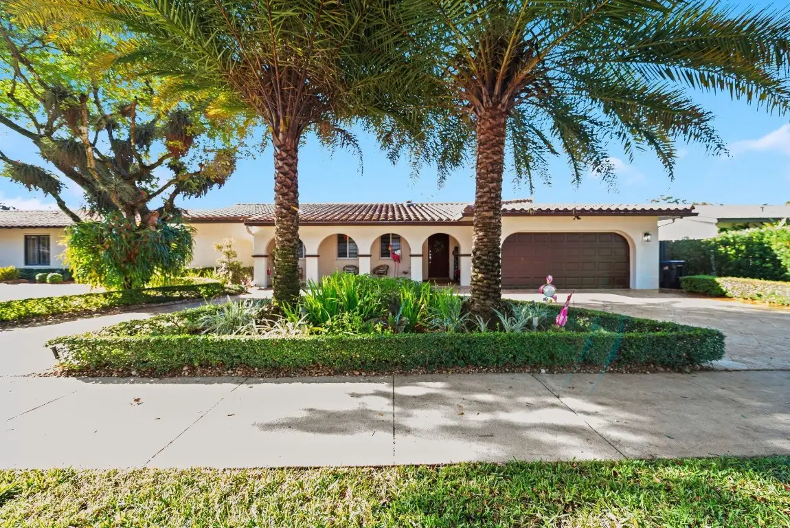 6320 Pent Place, Miami Lakes, FL 33014 - #1