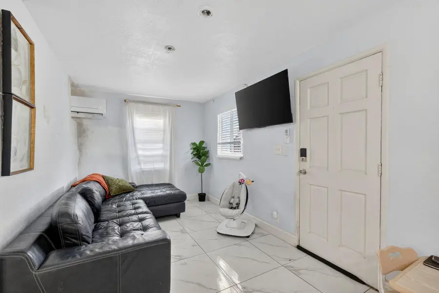 1705 Davie Boulevard, Fort Lauderdale, FL 33312 - #3