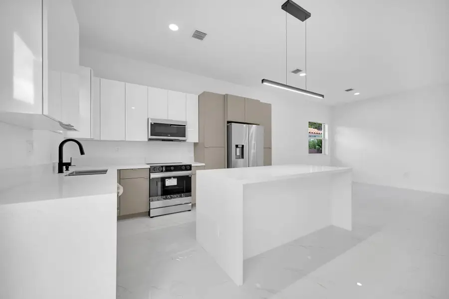 2531 NW 14th Court, Fort Lauderdale, FL 33311 - #3