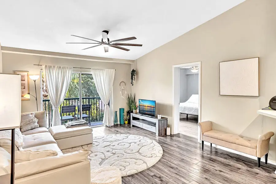 2131 SE 10th Avenue #1117, Fort Lauderdale, FL 33316 - #2