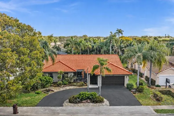 5355 N Springs Way, Pompano Beach, FL 33076