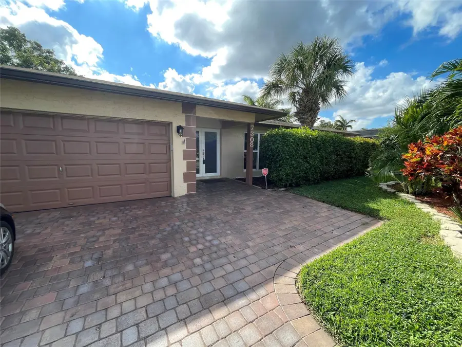 7308 NW 81st Street, Tamarac, FL 33321 - #2