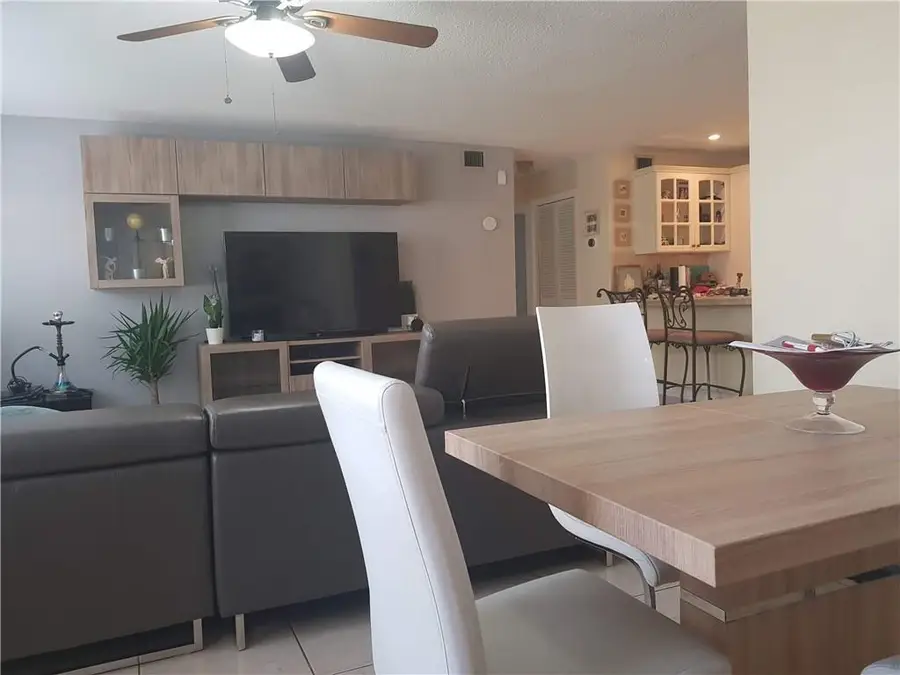 2210 Taylor Street #207, Hollywood, FL 33020 - #3