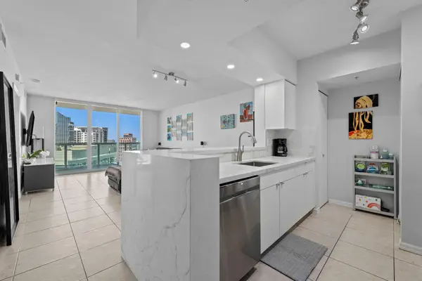 347 N New River Drive #2707, Fort Lauderdale, FL 33301