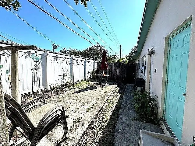 5110 NE 18 Avenue, Fort Lauderdale, FL 33334 - #2