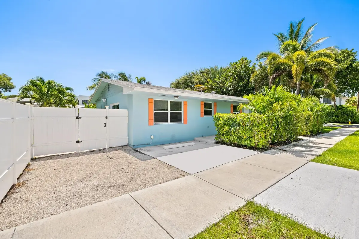 415 SE 3rd Avenue, Delray Beach, FL 33483 - #1