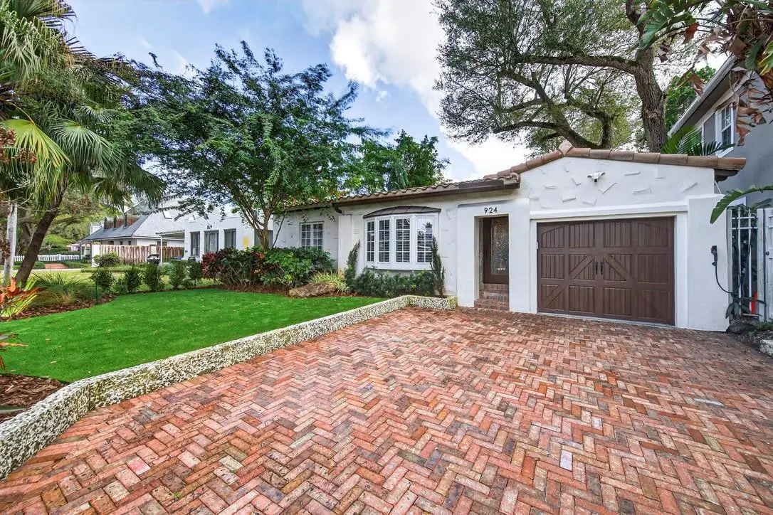 924 SE 6th Street, Fort Lauderdale, FL 33301 - #1