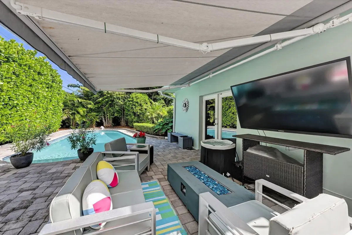 937 SE 7th Street, Deerfield Beach, FL 33441 - #1