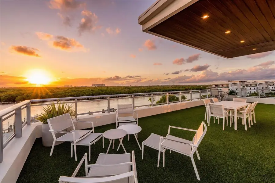 350 Desoto Street, Hollywood, FL 33019 - #2