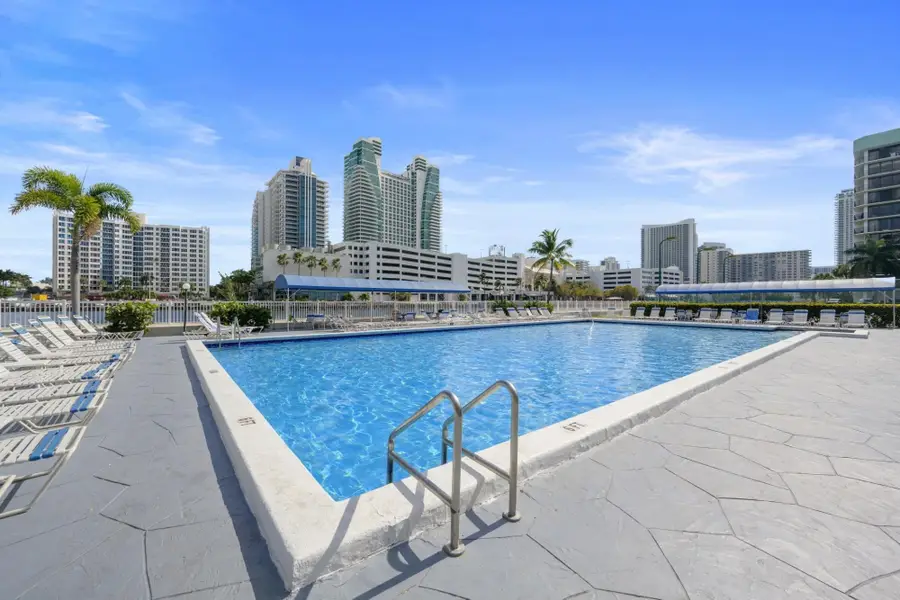 600 Parkview Drive #1111 (PH11), Hallandale Beach, FL 33009 - #3