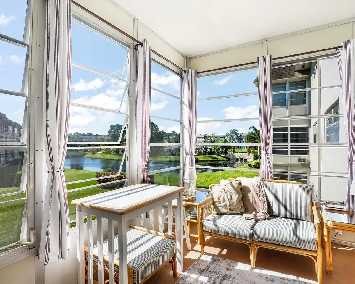 4800 NW 35th Street #502, Lauderdale Lakes, FL 33319 - #1