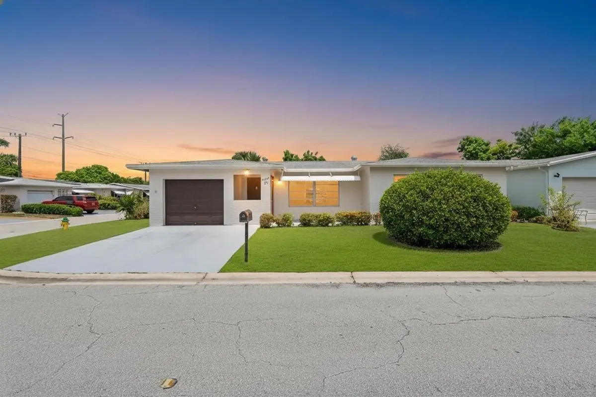 7005 NW 11th Street, Margate, FL 33063 - #1