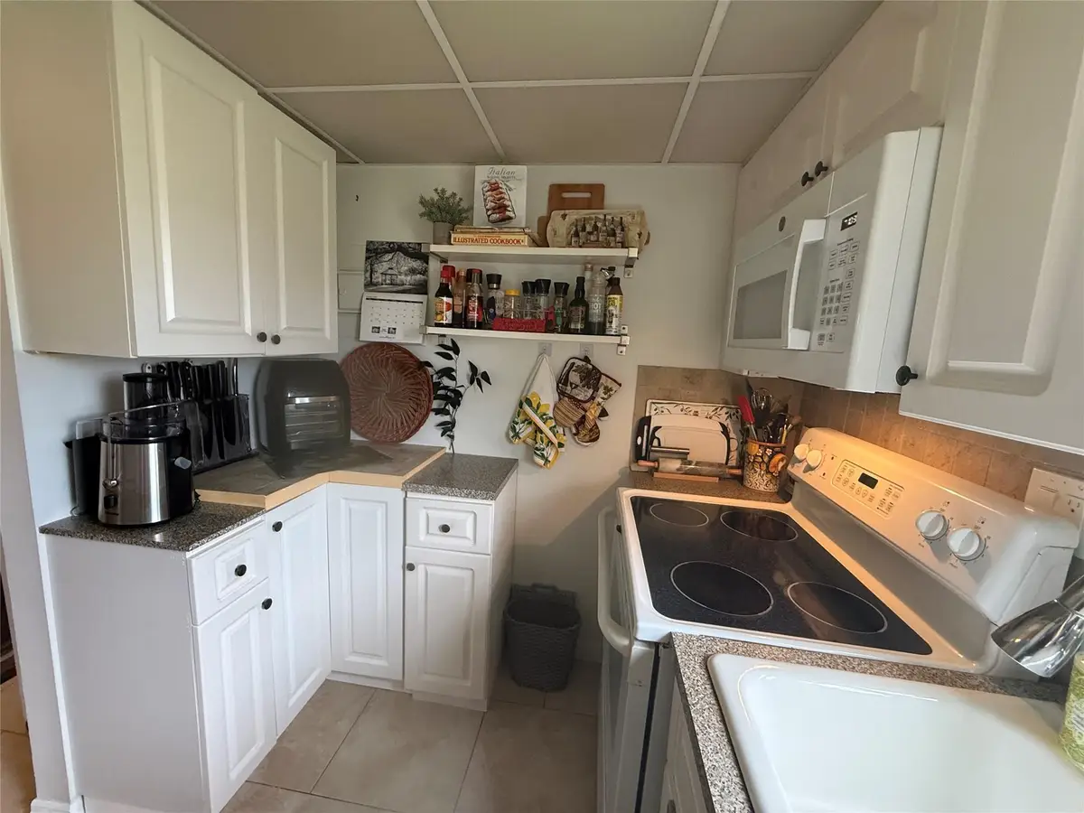 9121 Sunrise Lakes Boulevard #101, Sunrise, FL 33322 - #1