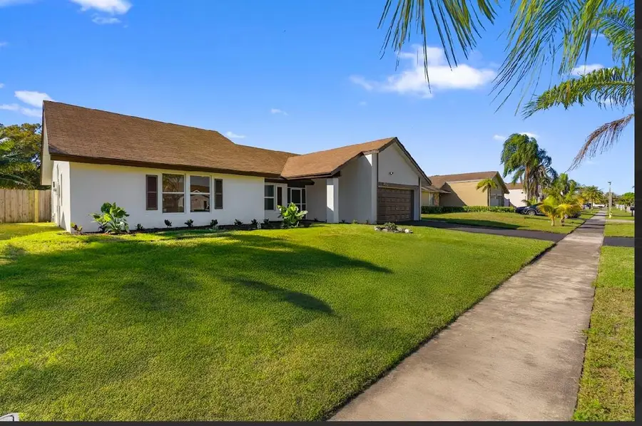 7060 NW 47th Place, Lauderhill, FL 33319 - #2