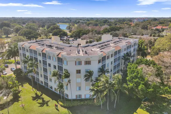 3600 Oaks Clubhouse Drive #408, Pompano Beach, FL 33069